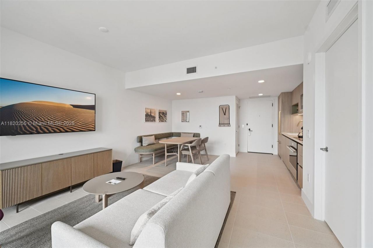 159 NE 6th St, Unit 4409, Miami, FL 33132 Photo