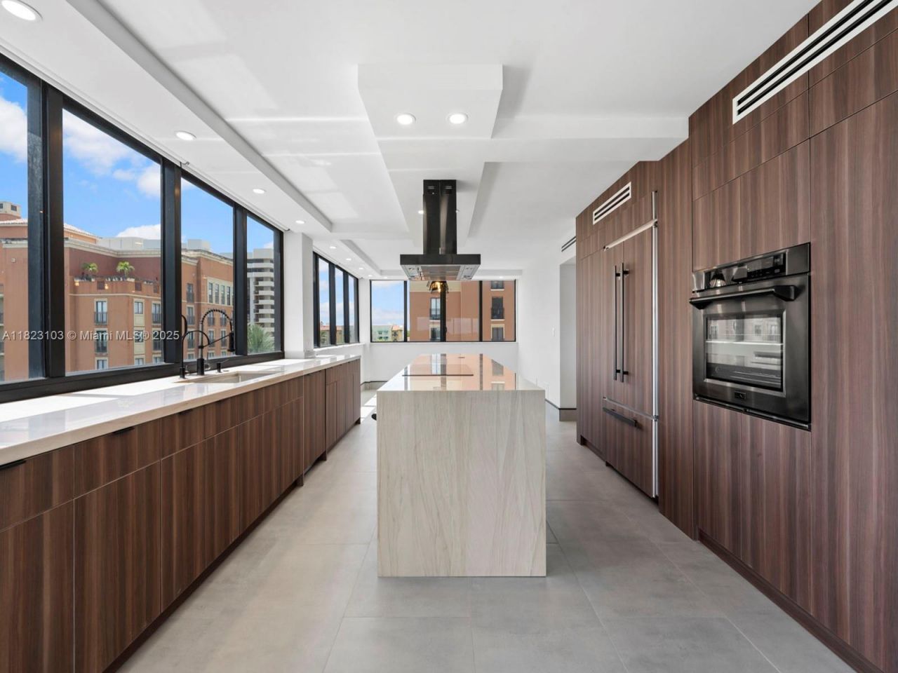 700 Coral Way, Unit 5, Coral Gables, FL 33134 Photo