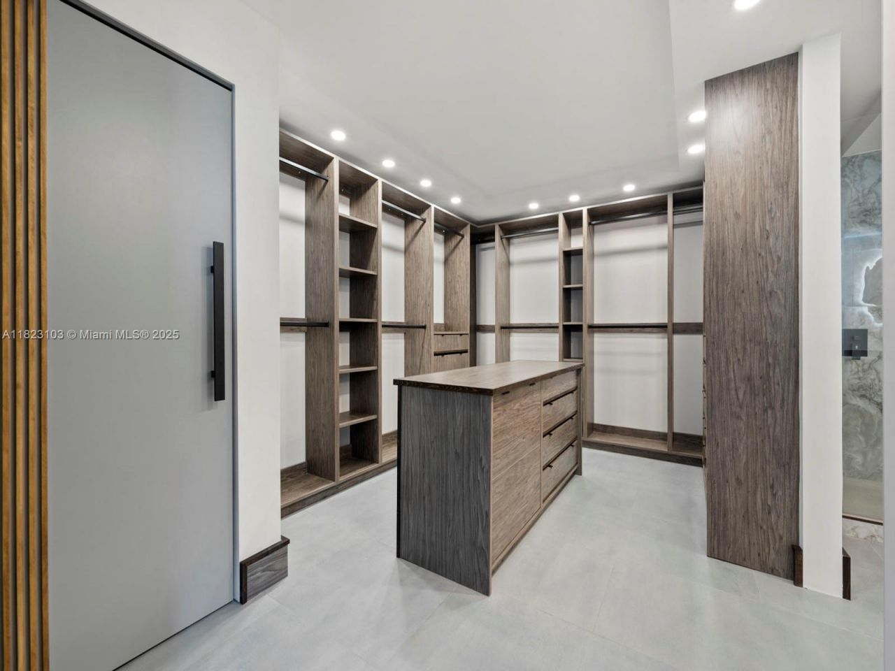 700 Coral Way, Unit 5, Coral Gables, FL 33134 Photo