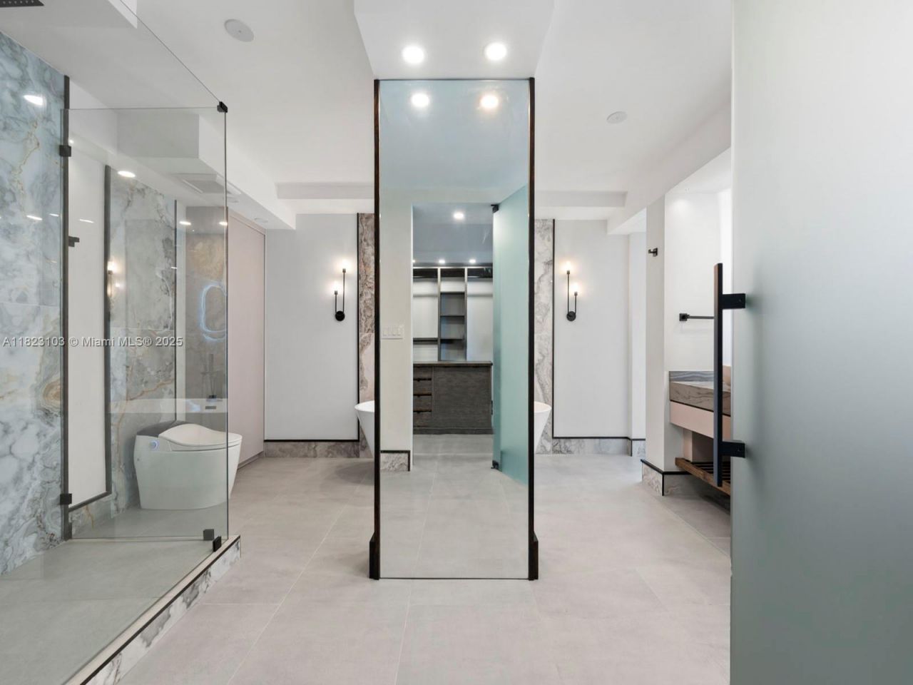 700 Coral Way, Unit 5, Coral Gables, FL 33134 Photo