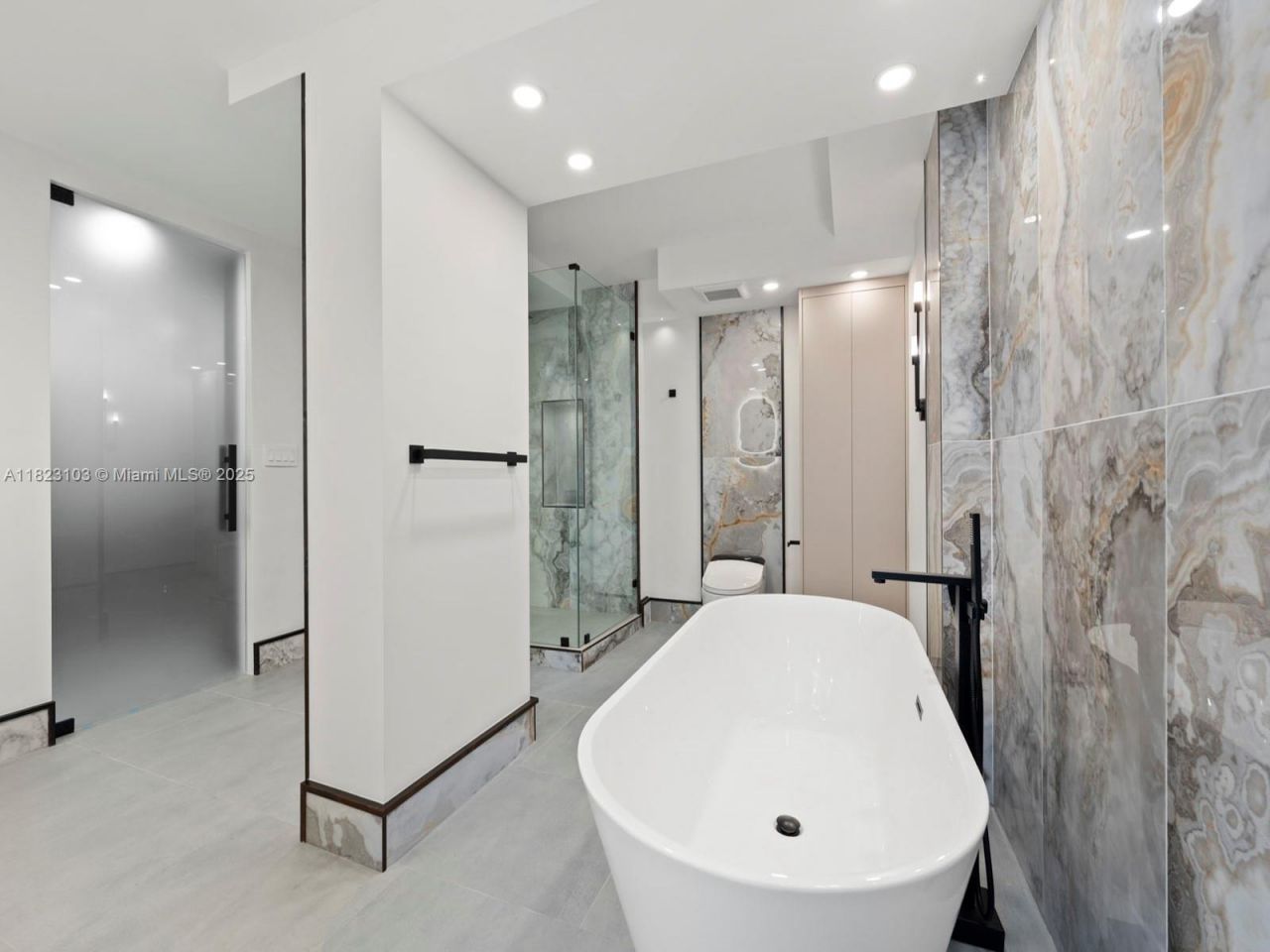 700 Coral Way, Unit 5, Coral Gables, FL 33134 Photo