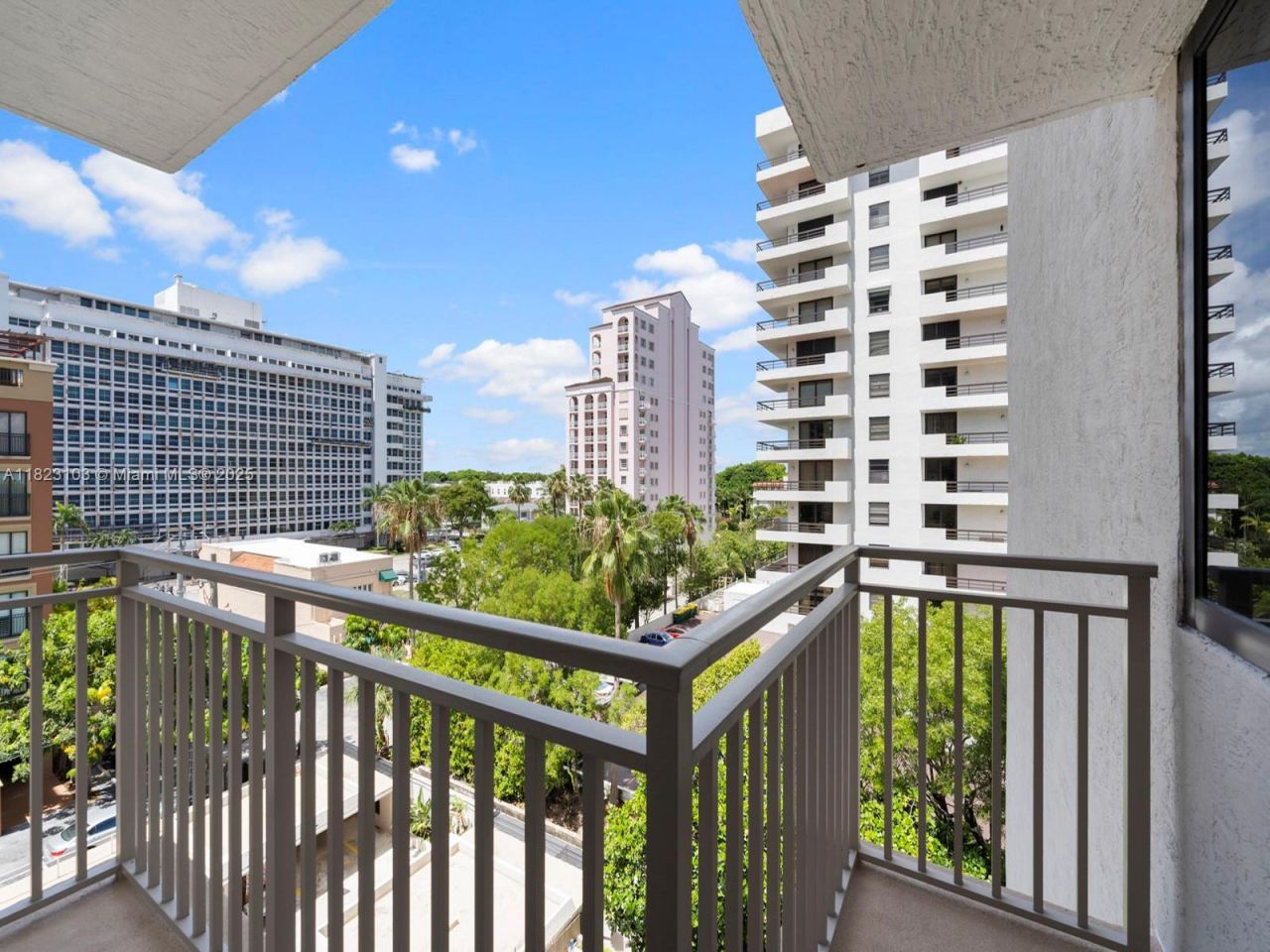 700 Coral Way, Unit 5, Coral Gables, FL 33134 Photo