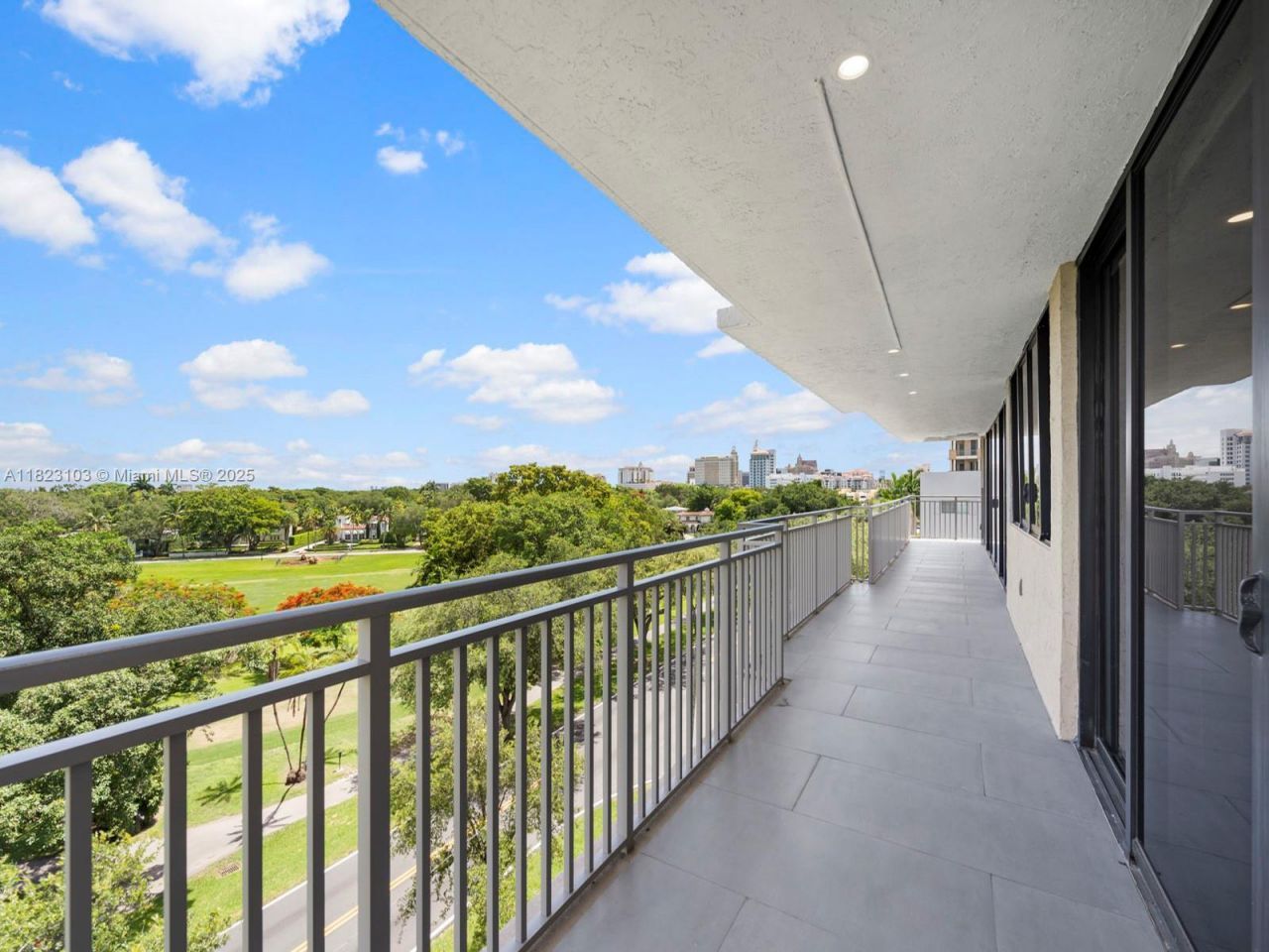 700 Coral Way, Unit 5, Coral Gables, FL 33134 Photo