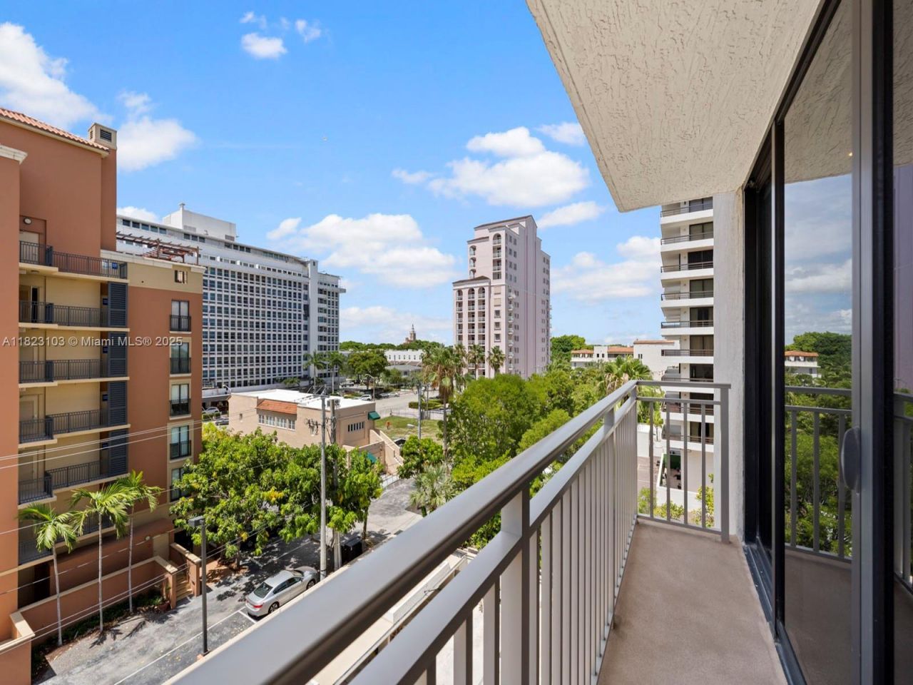 700 Coral Way, Unit 5, Coral Gables, FL 33134 Photo