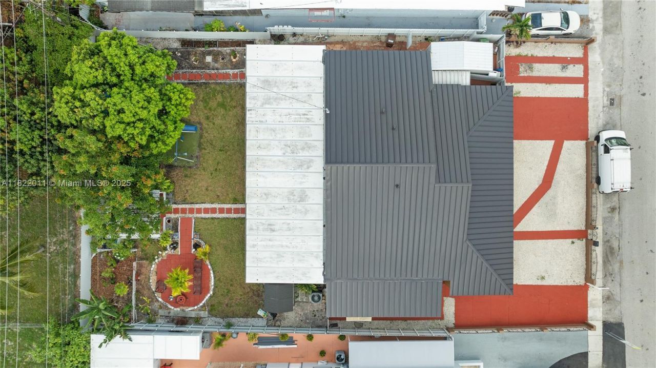 230 W 47th St, Hialeah, FL 33012 Photo