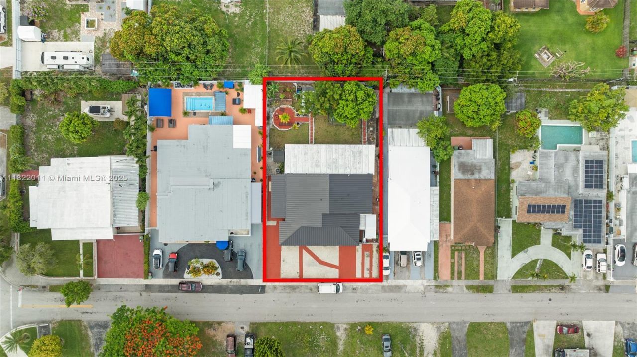 230 W 47th St, Hialeah, FL 33012 Photo