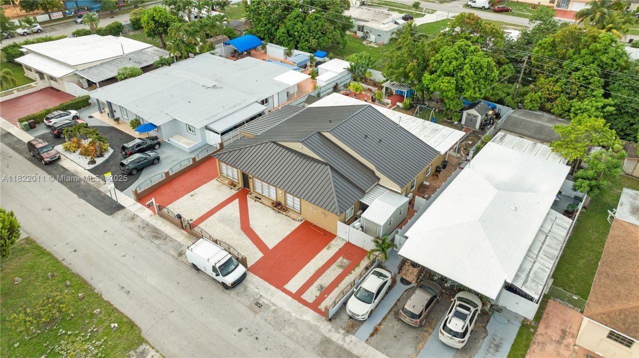 230 W 47th St, Hialeah, FL 33012 Photo