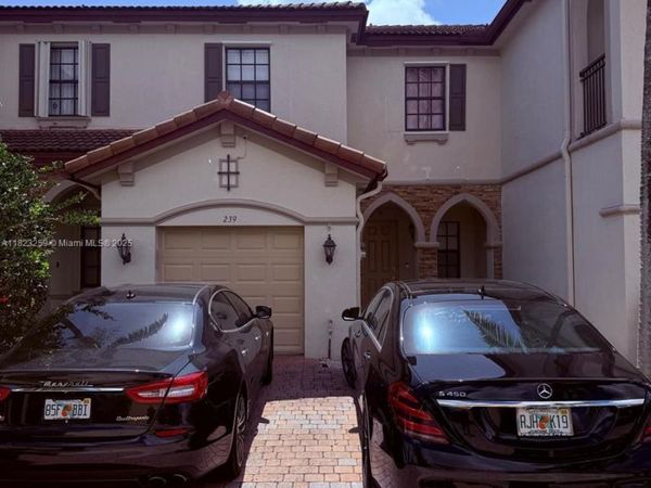 239 SE 37th Pl, Homestead, FL 33033
