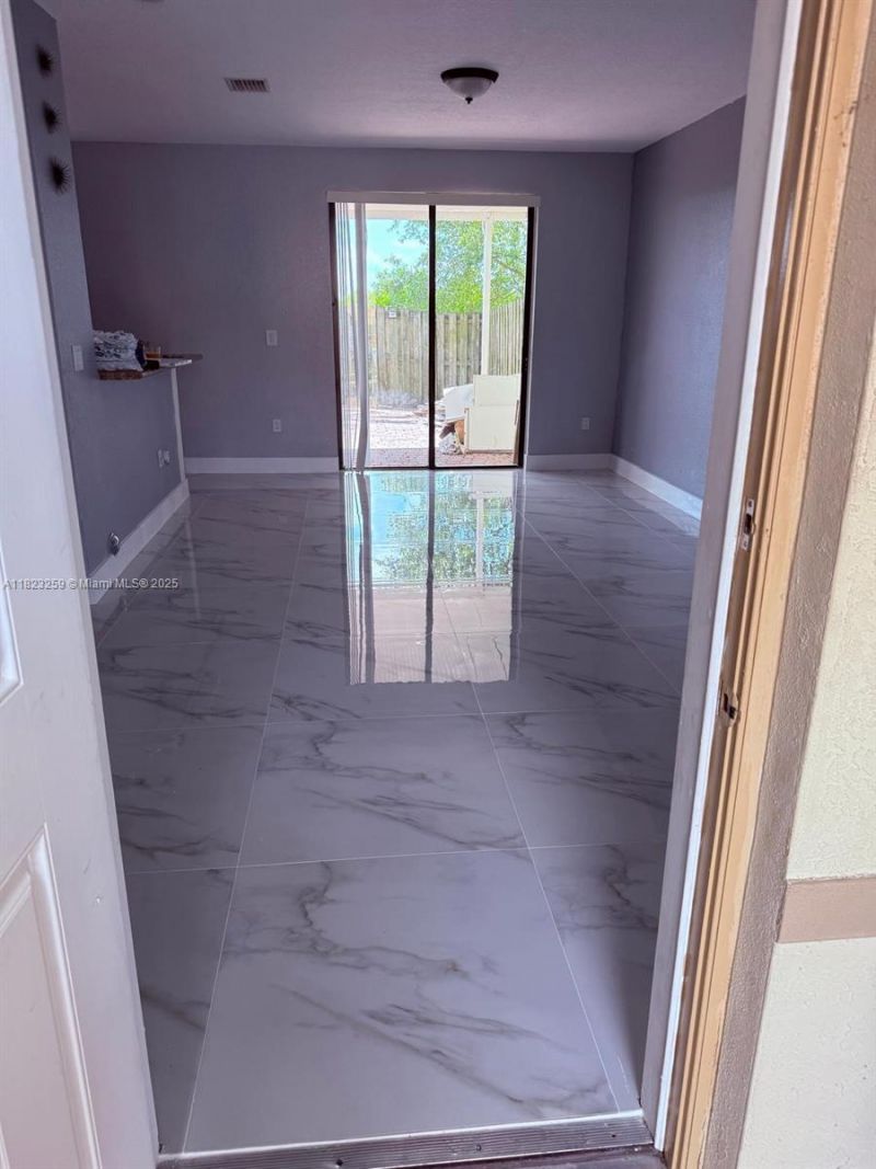 239 SE 37th Pl, Homestead, FL 33033 Photo