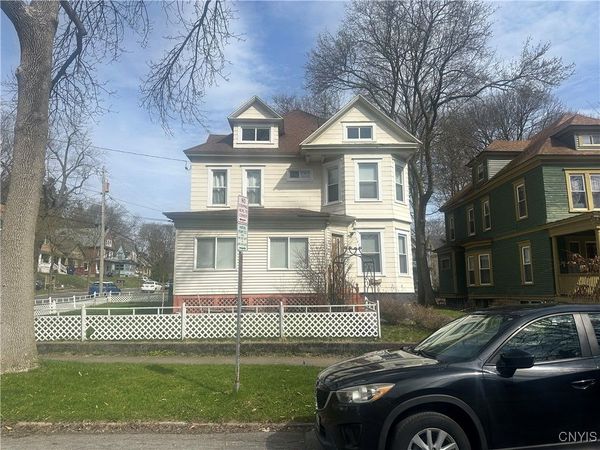 101 Avondale Place, Syracuse, NY 13210