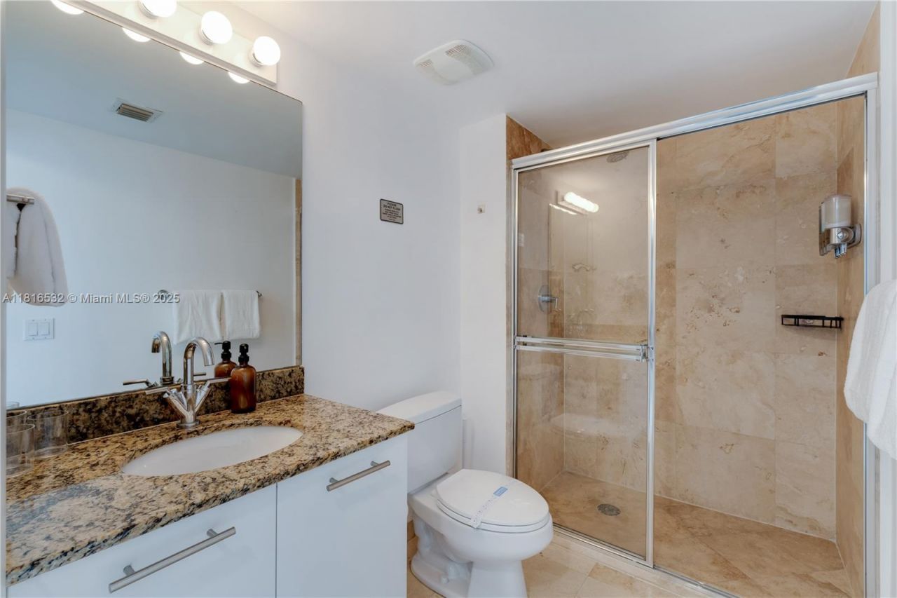 41 SE 5th St, Unit 2107, Miami, FL 33131 Photo