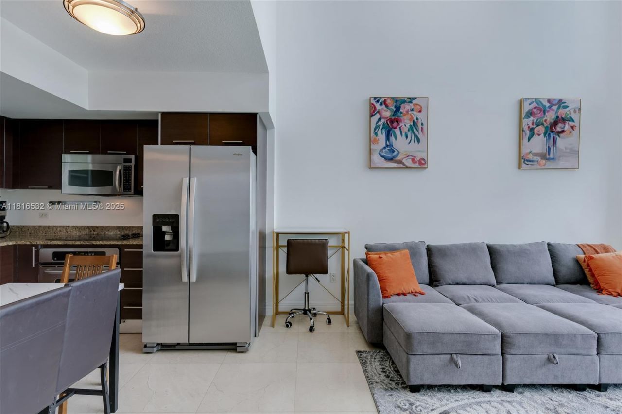 41 SE 5th St, Unit 2107, Miami, FL 33131 Photo