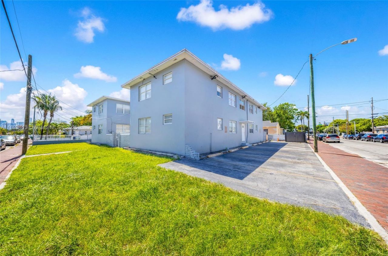 1580 SW 6th St, Miami, FL 33135 Photo