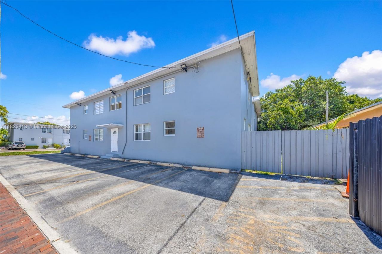 1580 SW 6th St, Miami, FL 33135 Photo