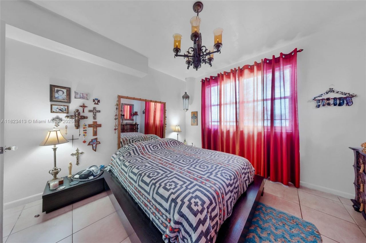 1580 SW 6th St, Miami, FL 33135 Photo