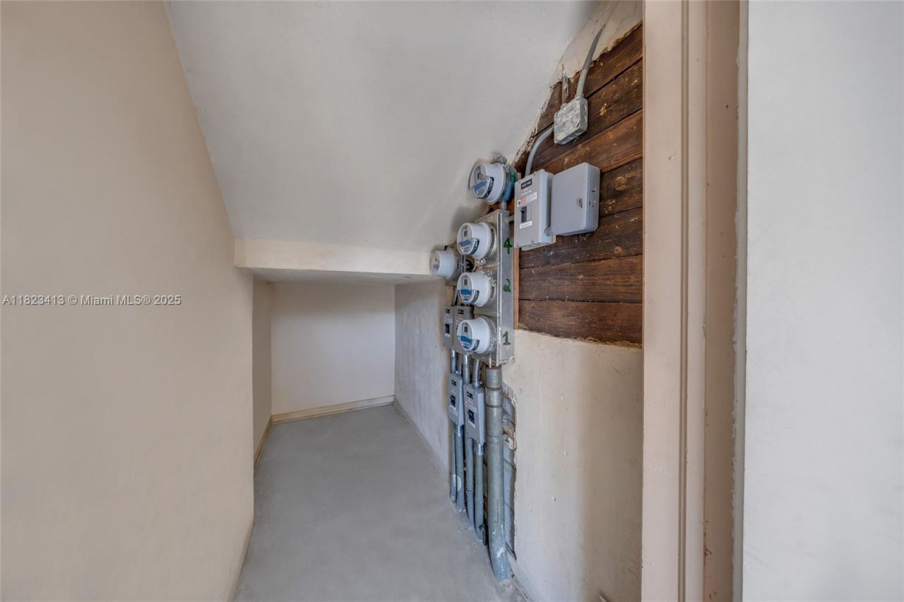 1580 SW 6th St, Miami, FL 33135 Photo