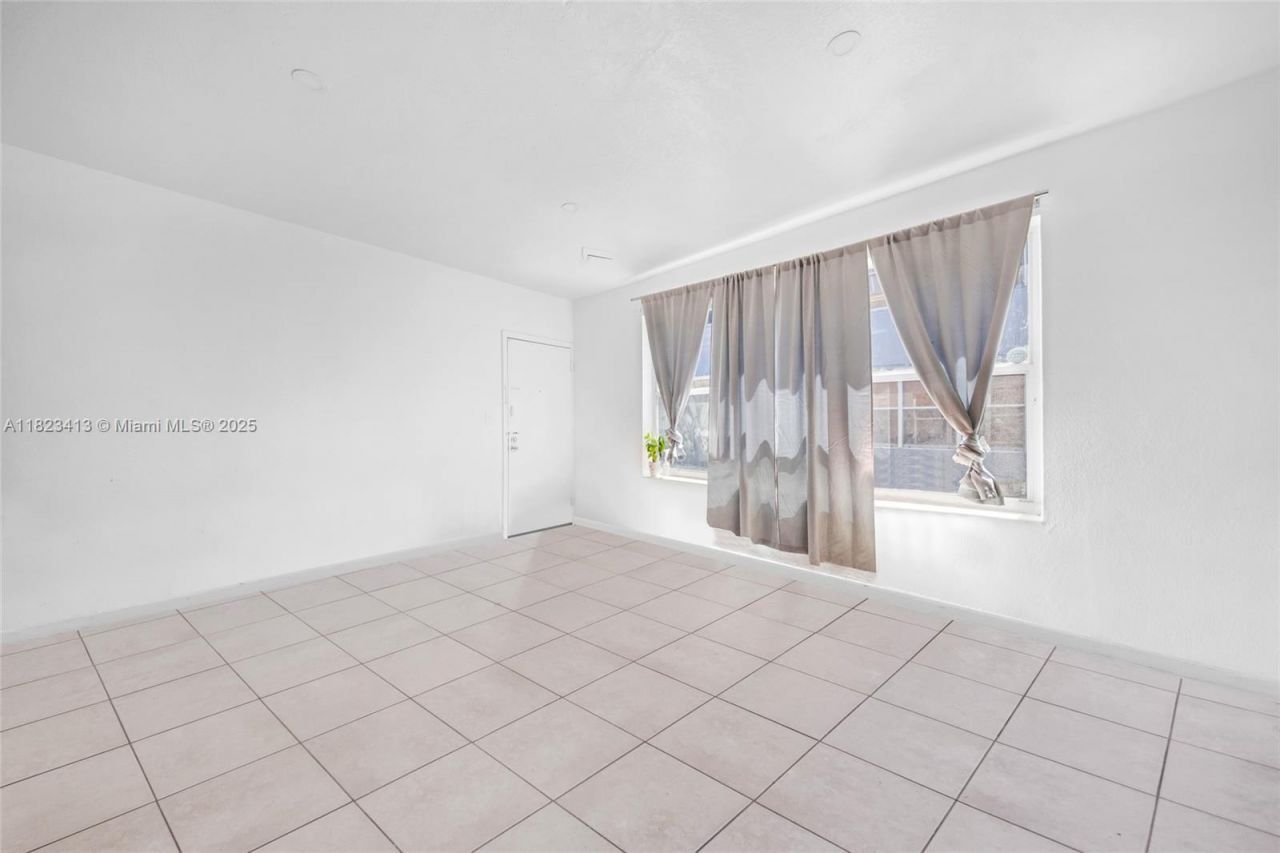 1580 SW 6th St, Miami, FL 33135 Photo