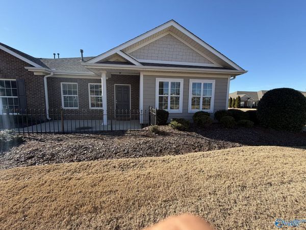 14 Moore Farm Circle NW, Unit 14, Huntsville, AL 35806