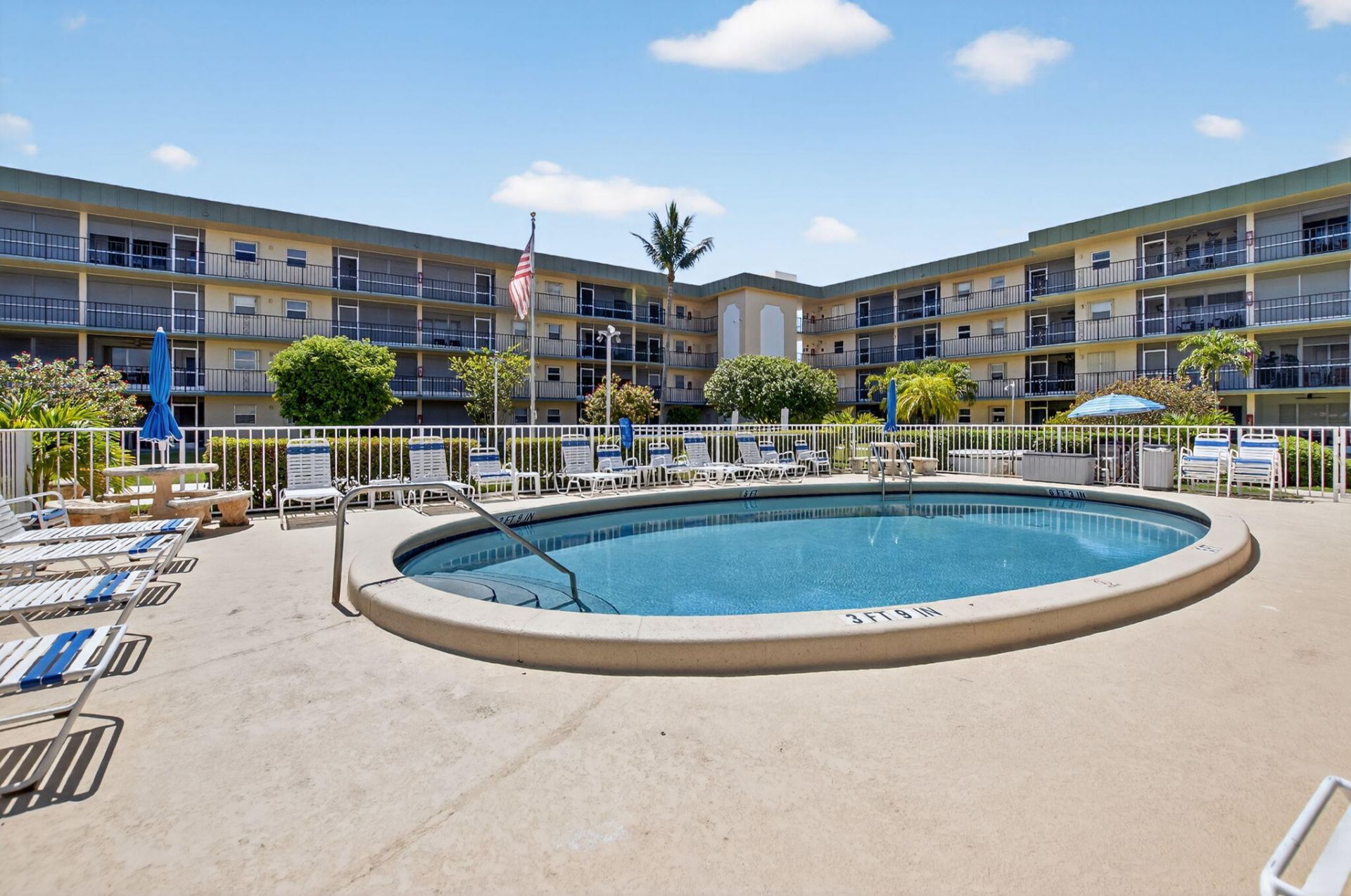 808 SE 7th Street, Unit 107, Deerfield Beach, FL 33441 Photo