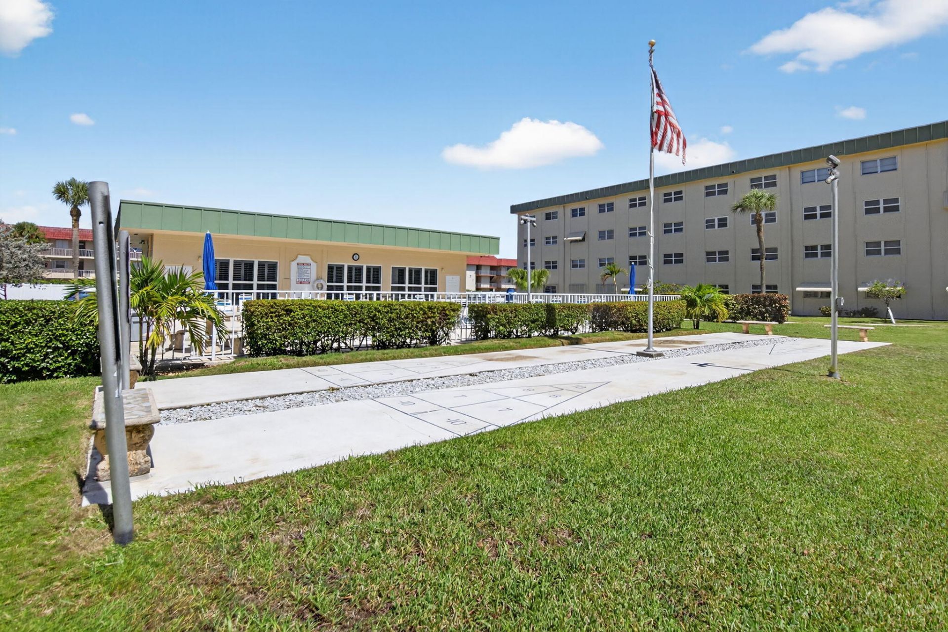 808 SE 7th Street, Unit 107, Deerfield Beach, FL 33441 Photo