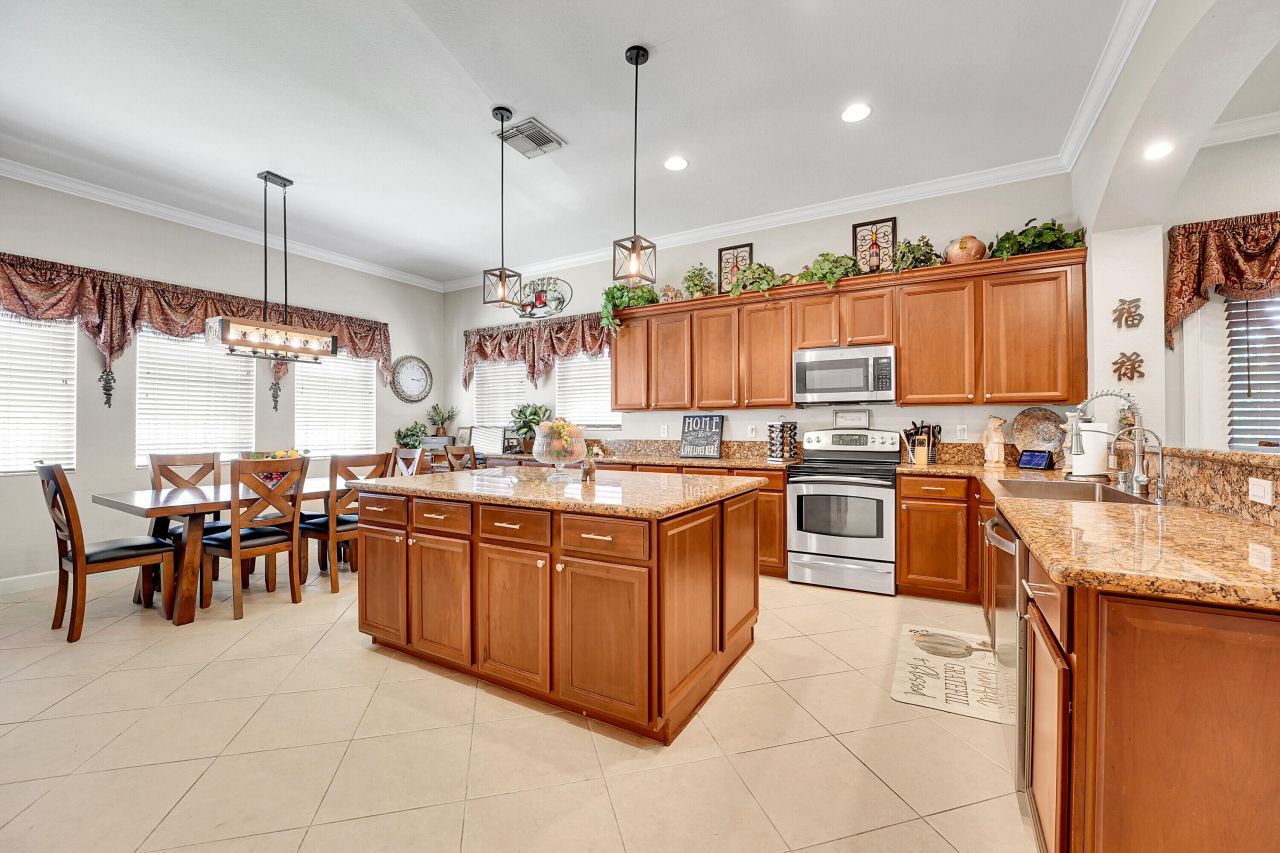 5718 SW Bald Eagle Drive, Palm City, FL 34990 Photo