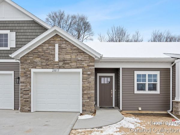 2817 W Cobblestone Court SE, Unit 11, Kentwood, MI 49512