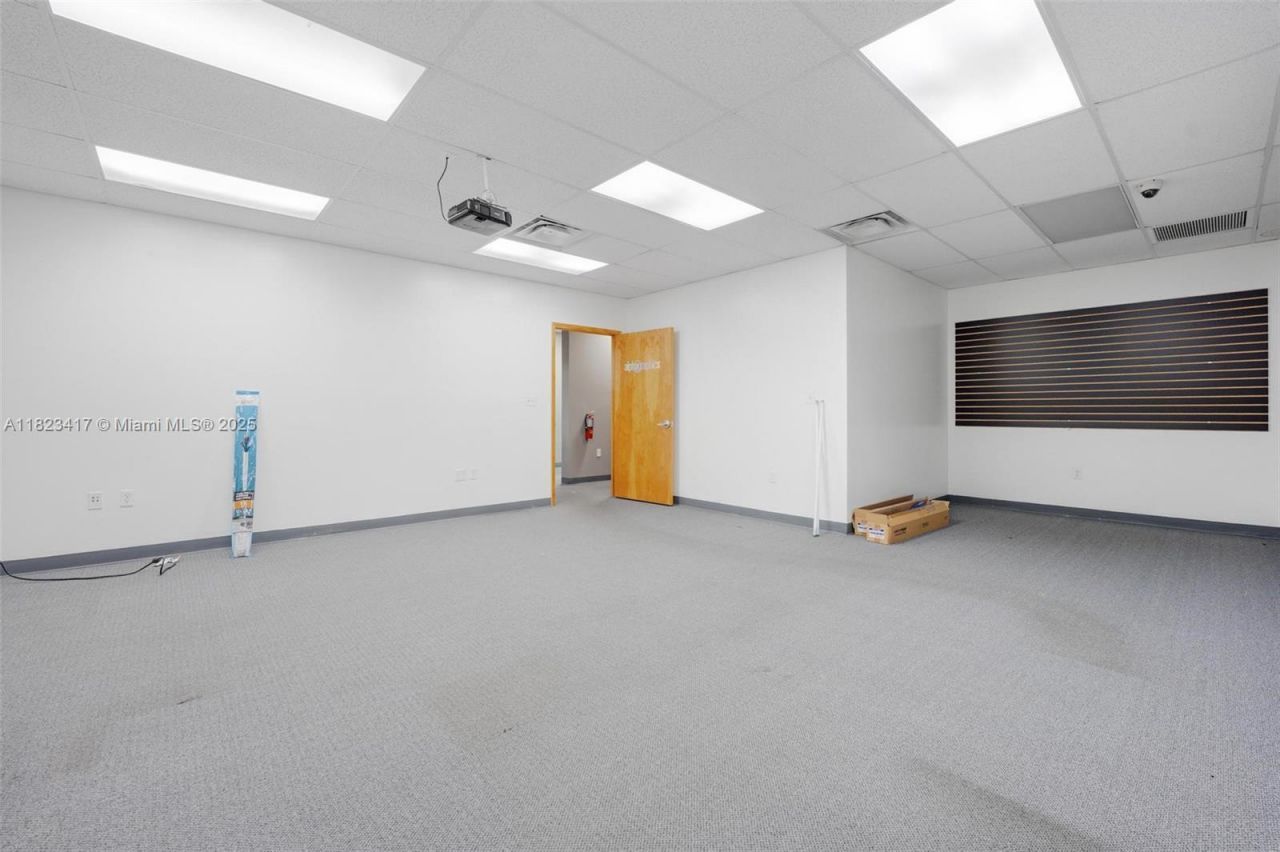 6775 NW 15th Ave, Fort Lauderdale, FL 33309 Photo