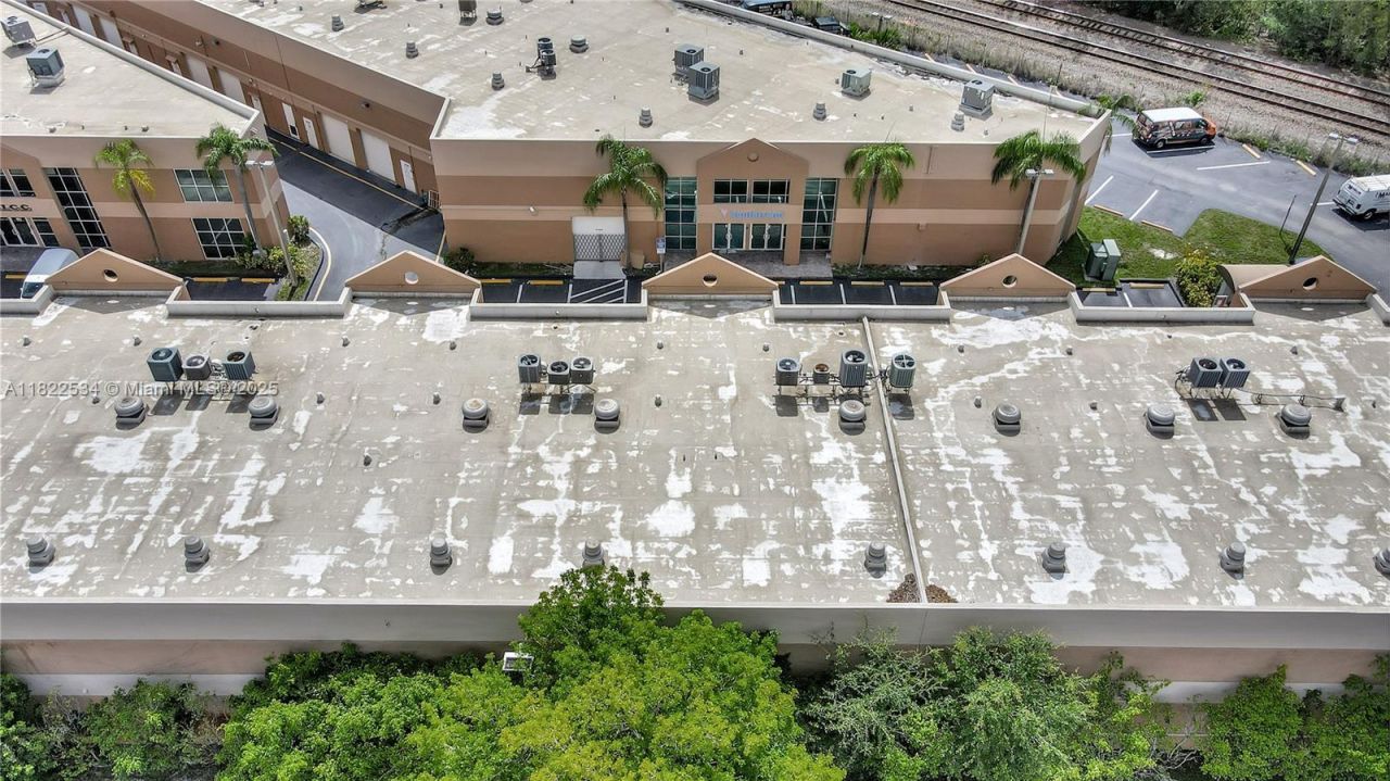 20129 NE 16th Pl, Unit 20129, Miami, FL 33179 Photo