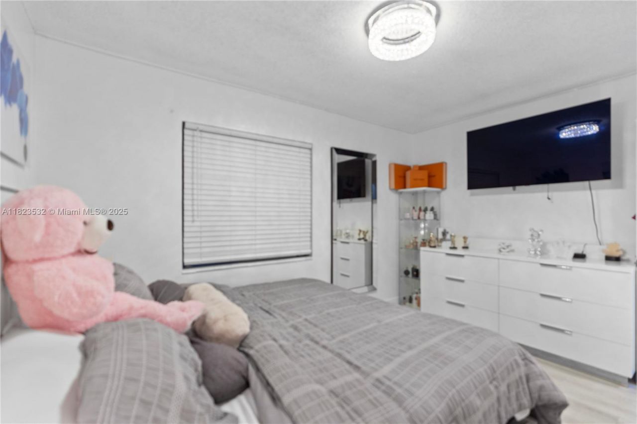 6474 Palm Ave, Hialeah, FL 33012 Photo