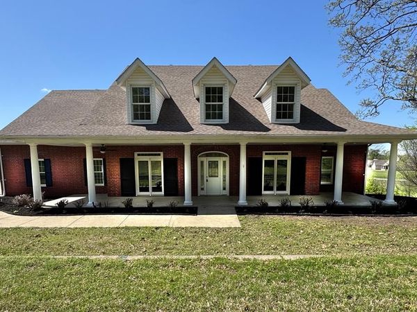 1013 W Lawson Road, Jonesboro, AR 72404