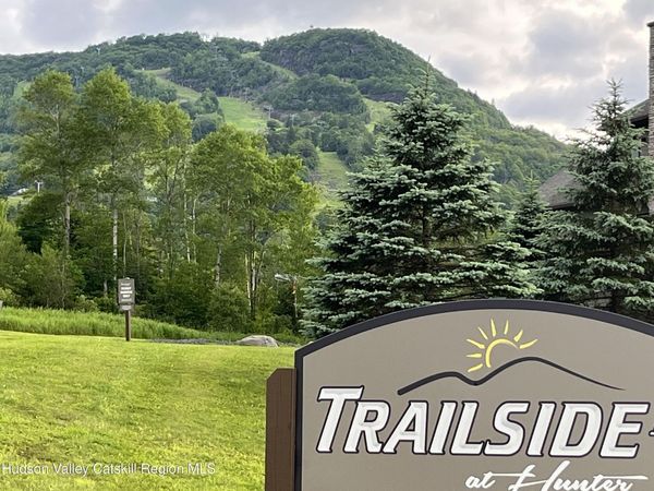 8 Trailside Drive, Unit B-9, Hunter, NY 12442