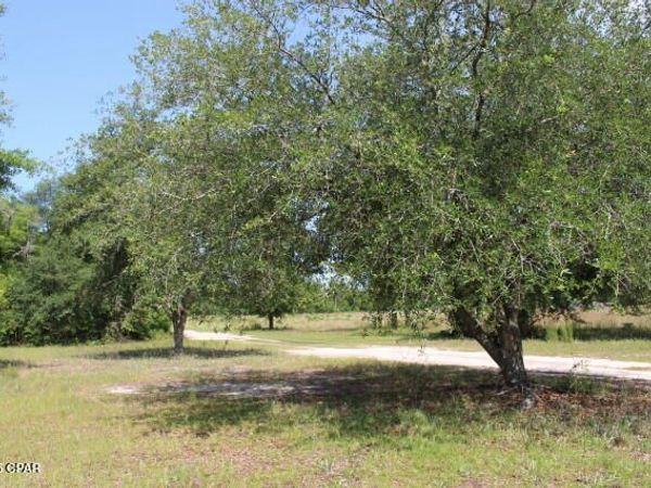 5929 Nichols Road, Bascom, FL 32423