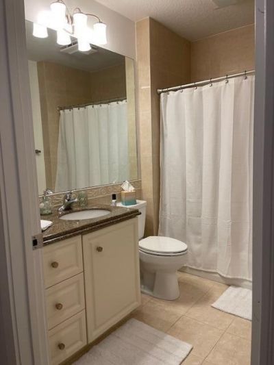 16 Harbour Isle Drive W, Unit 304, Fort Pierce, FL 34949 Photo