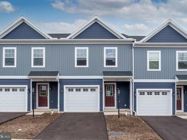 167 HIGHPOINT PARK DRIVE, PLEASANT GAP, PA 16823