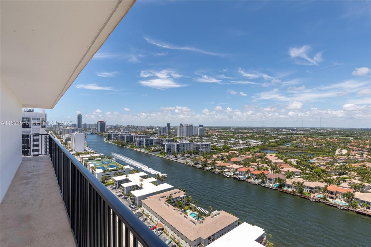 2101 S Ocean Dr, Unit 2707, Hollywood, FL 33019 Photo