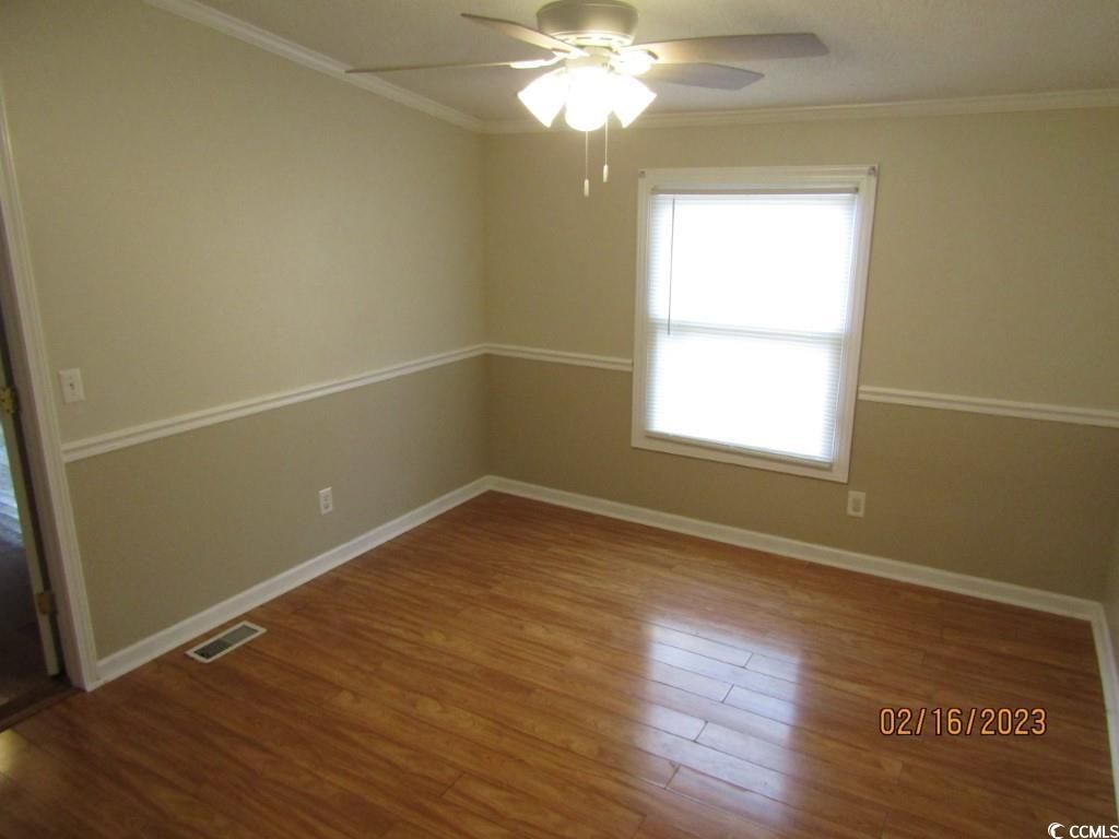 4883 Riverside Dr. Photo 10