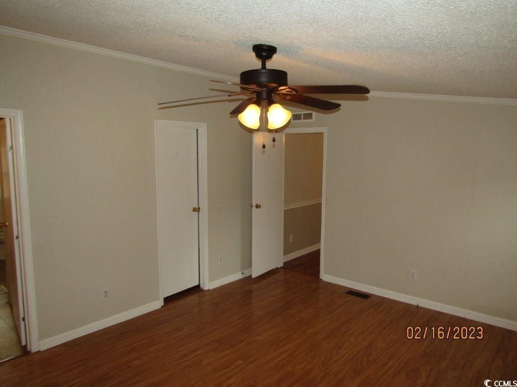 4883 Riverside Dr. Photo 11