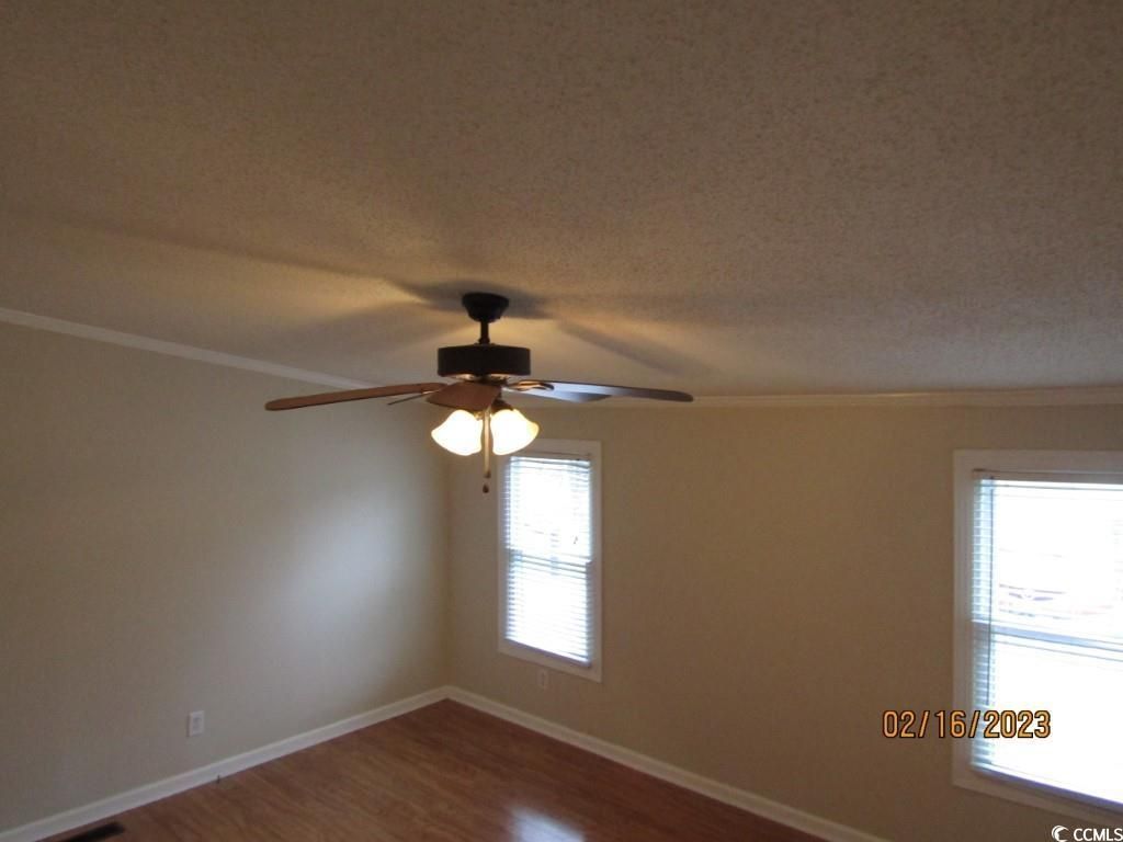 4883 Riverside Dr. Photo 12