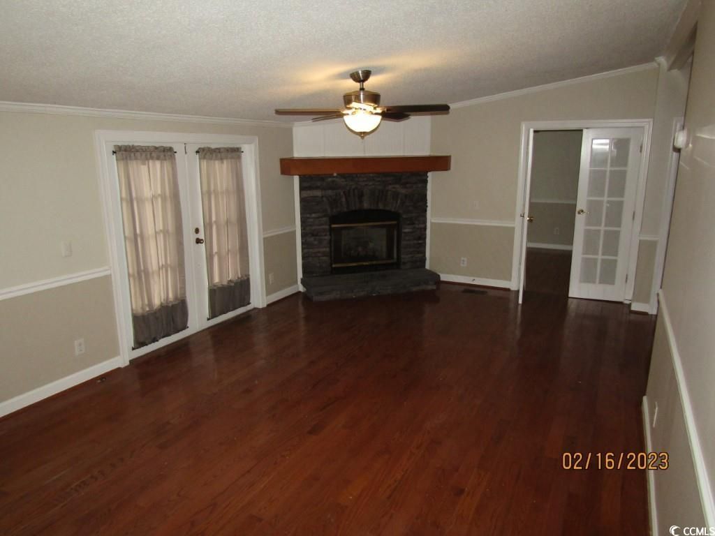 4883 Riverside Dr. Photo 5