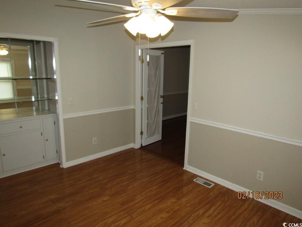 4883 Riverside Dr. Photo 8