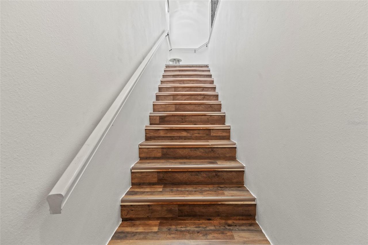 5657 Oceanic Road, Holiday, FL 34690 Photo