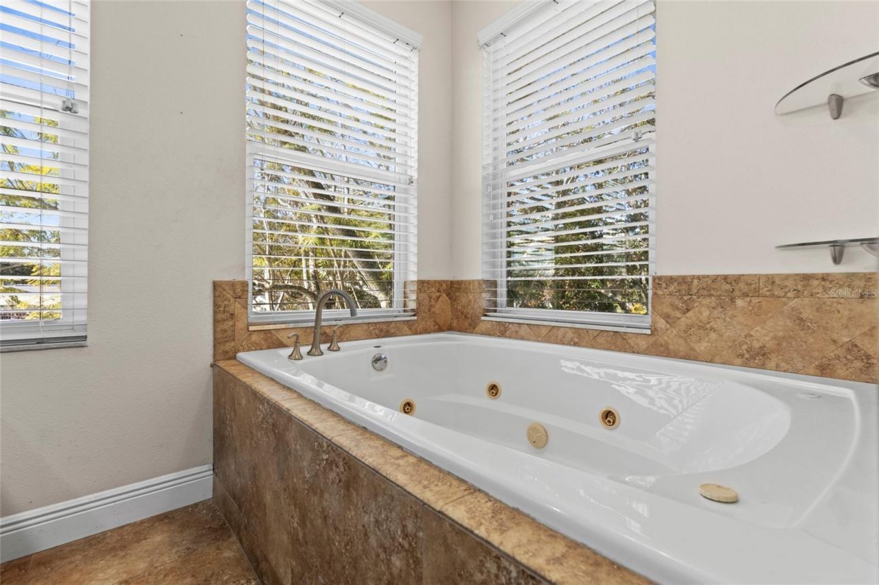 5657 Oceanic Road, Holiday, FL 34690 Photo