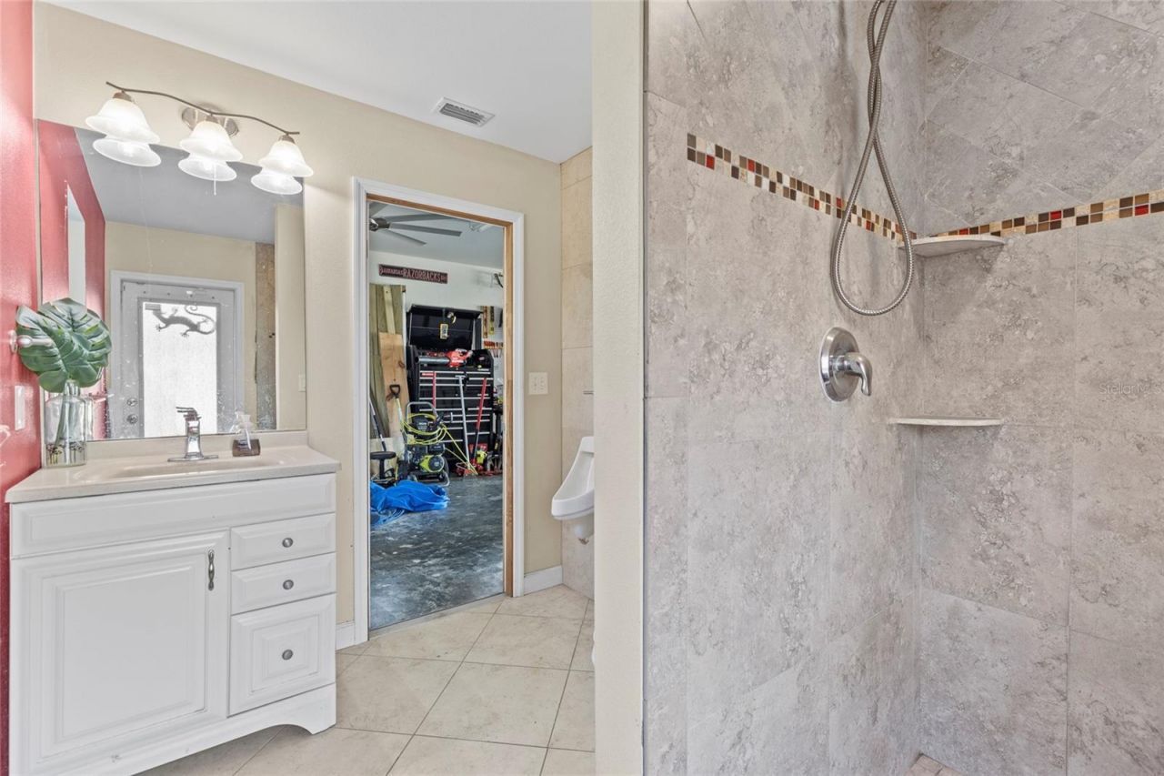 5657 Oceanic Road, Holiday, FL 34690 Photo