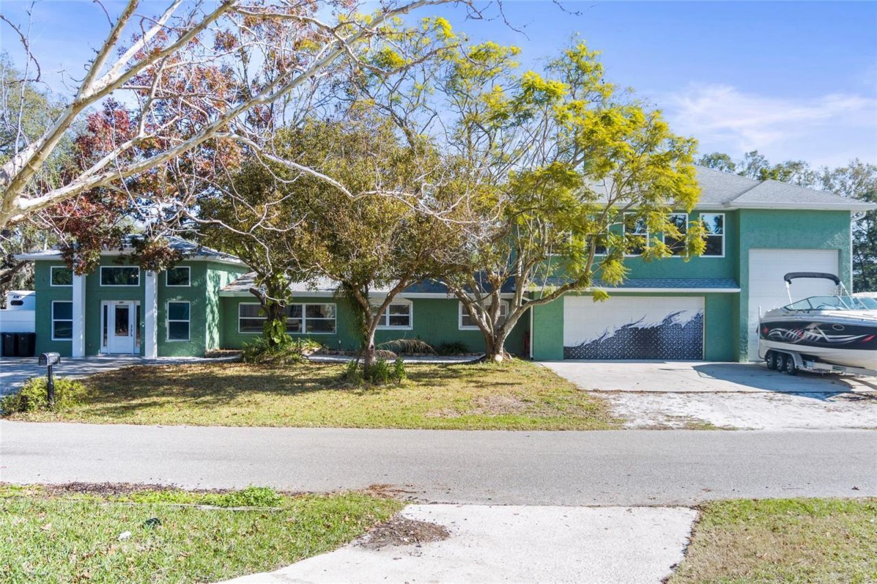 5657 Oceanic Road, Holiday, FL 34690 Photo