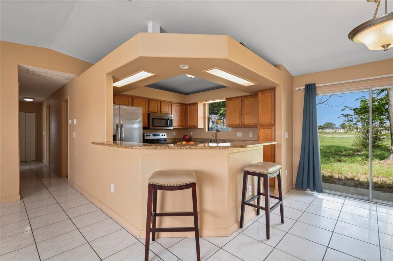 1006 NE 2nd Avenue, Cape Coral, FL 33909 Photo