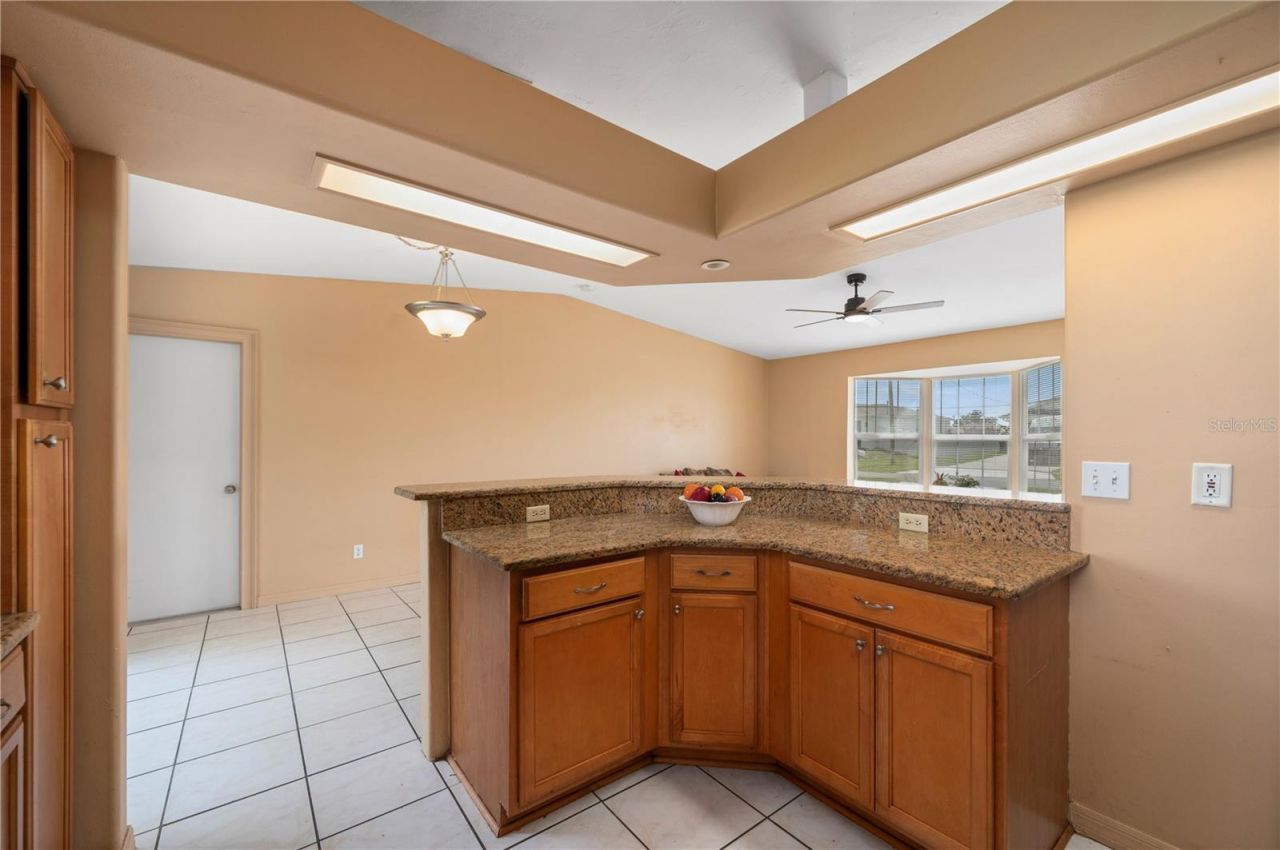 1006 NE 2nd Avenue, Cape Coral, FL 33909 Photo