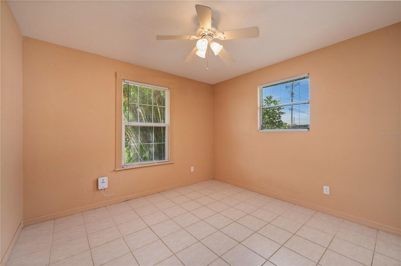 1006 NE 2nd Avenue, Cape Coral, FL 33909 Photo