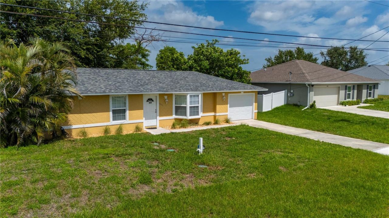 1006 NE 2nd Avenue, Cape Coral, FL 33909 Photo