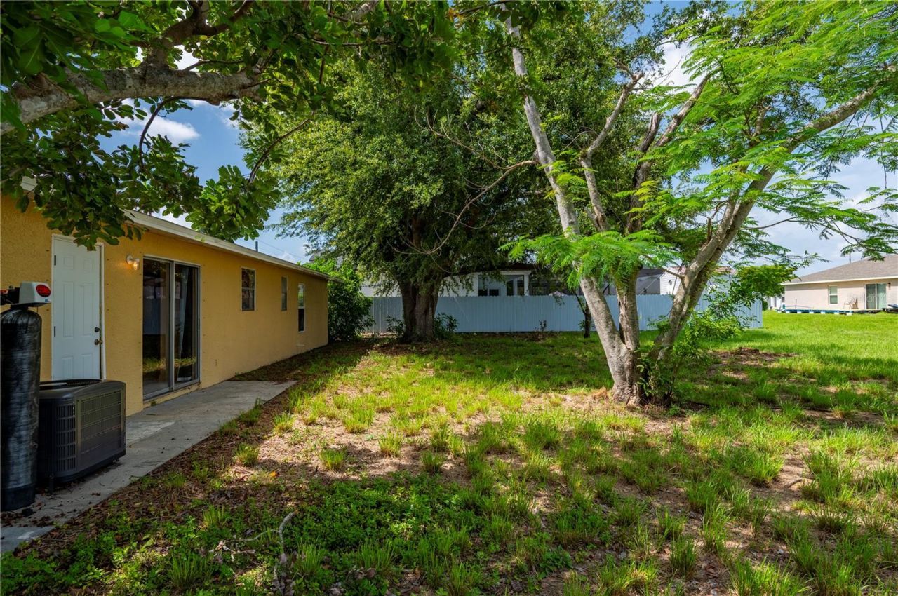 1006 NE 2nd Avenue, Cape Coral, FL 33909 Photo