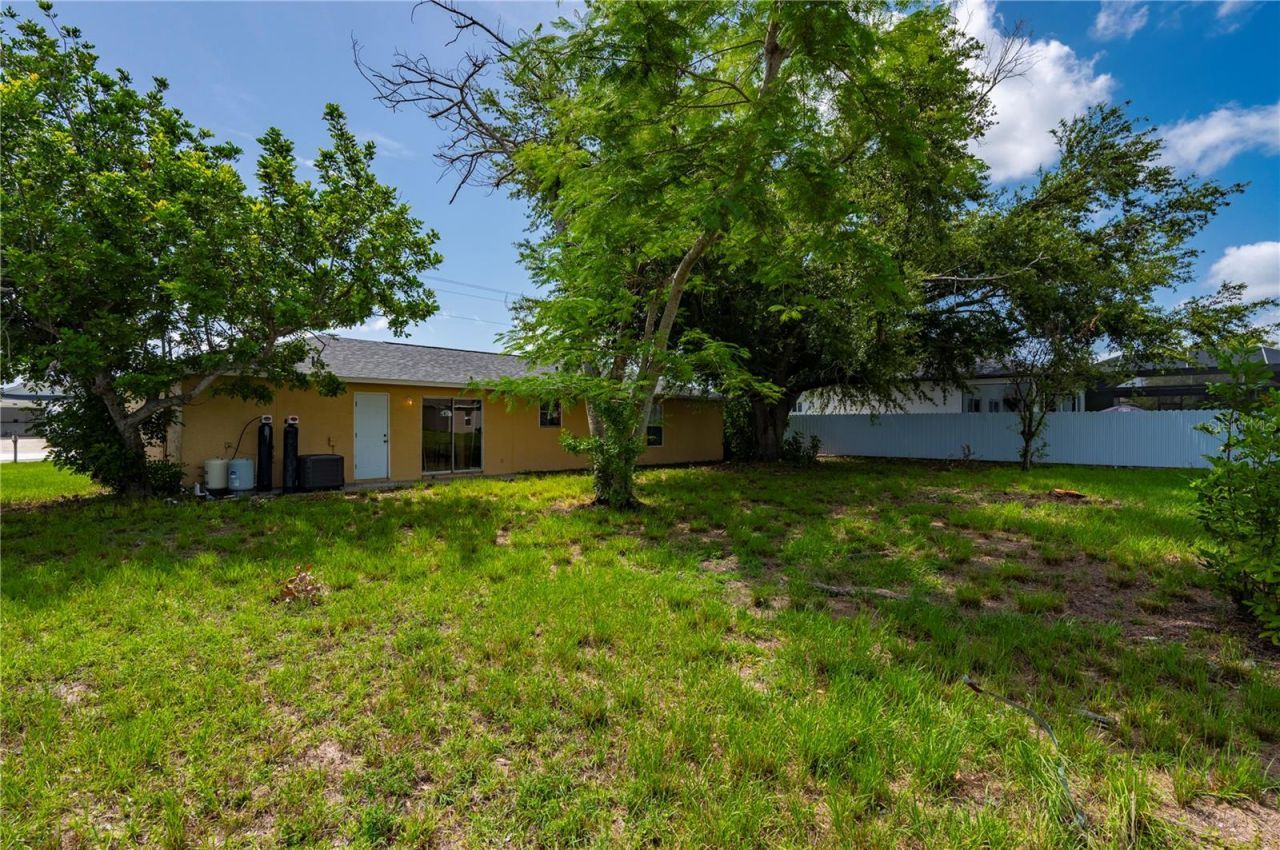 1006 NE 2nd Avenue, Cape Coral, FL 33909 Photo